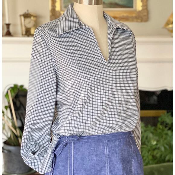 Vintage Knit Shirt, Dagger Collar, Stretchy 70s Polyester, Blue White, Size M - Picture 3 of 3